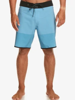 Quiksilver Shorts & Amphibians|Highline Scallop 19