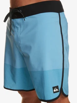 Quiksilver Shorts & Amphibians|Highline Scallop 19