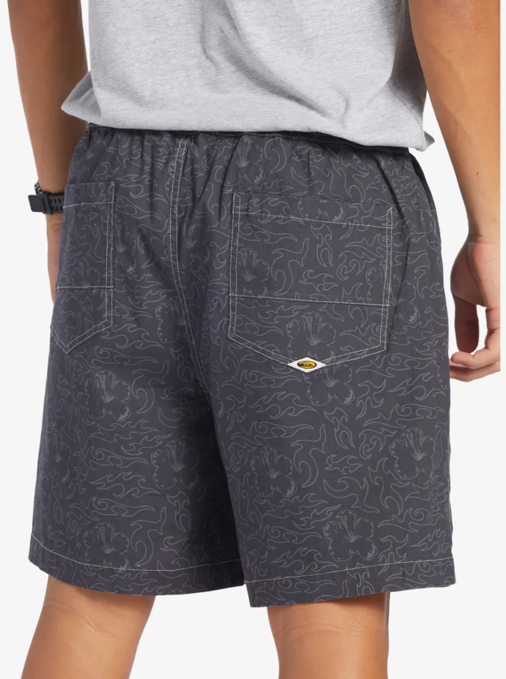 Quiksilver Shorts & Amphibians|Saturn Taxer 18" Elastic Shorts Tarmac Tribal Floral