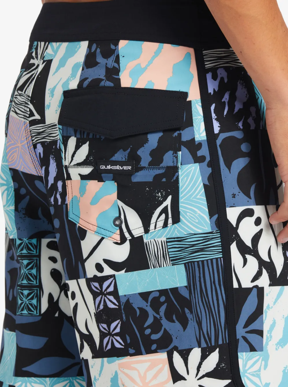 Quiksilver Shorts & Amphibians|Surfsilk Hawaii Scallop 19 19" Boardshorts Black