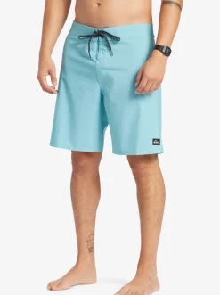 Quiksilver Shorts & Amphibians|Surfsilk Kaimana 19