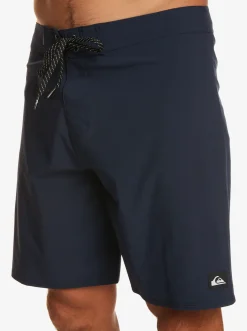Quiksilver Shorts & Amphibians|Surfsilk Kaimana 19