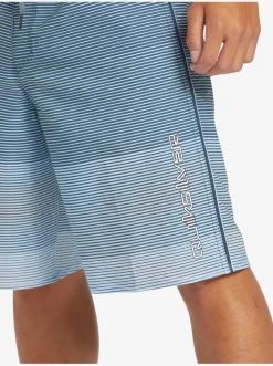 Quiksilver Boardshorts|Surfsilk Massive 20