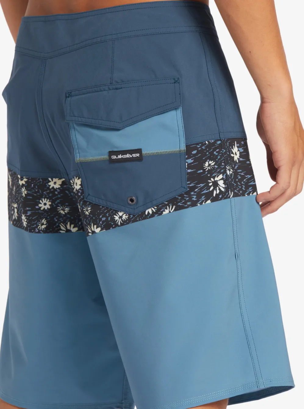 Quiksilver Boardshorts|Surfsilk Panel 20" Boardshorts Aegean Blue