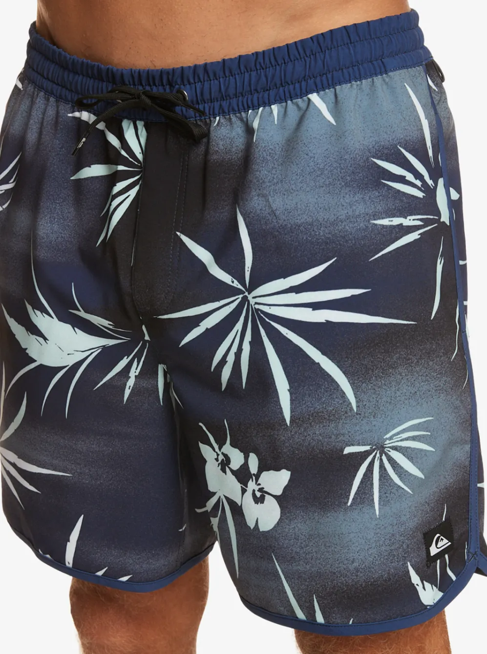 Quiksilver Elastic Waist|Surfsilk Scallop Volley 17" Volleys Naval Accademy
