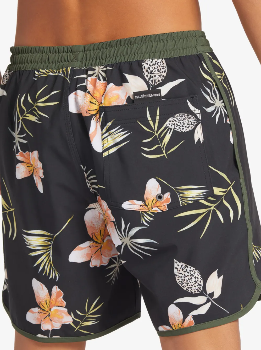 Quiksilver Elastic Waist|Surfsilk Scallop Volley 17" Volleys Black