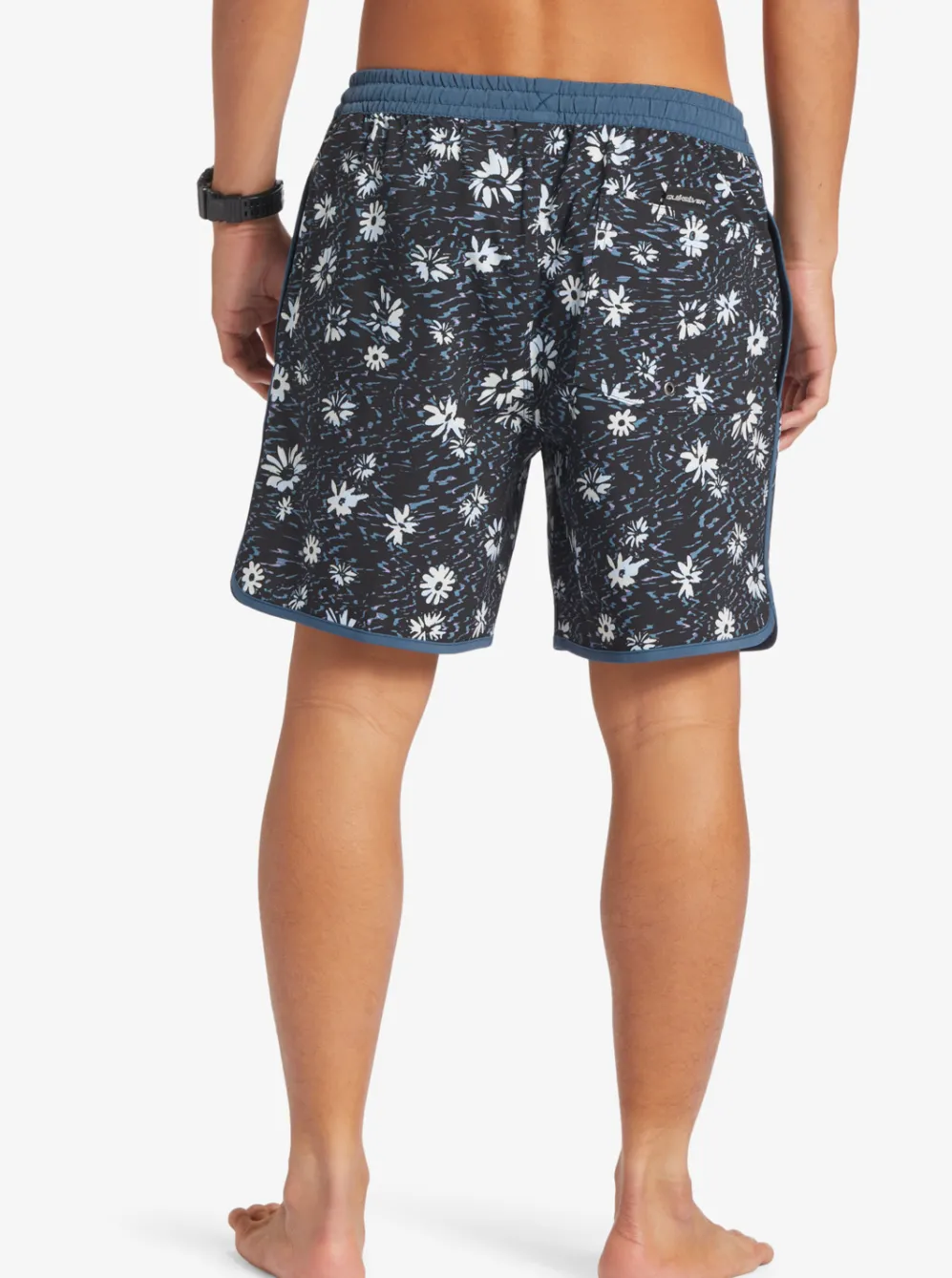 Quiksilver Elastic Waist|Surfsilk Scallop Volley 17" Volleys Midnight Navy